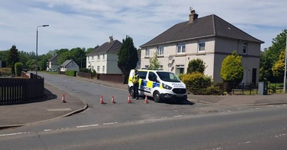 Bomb squad block off Kilwinning street after item found in river - www.dailyrecord.co.uk - Scotland - city Ayrshire