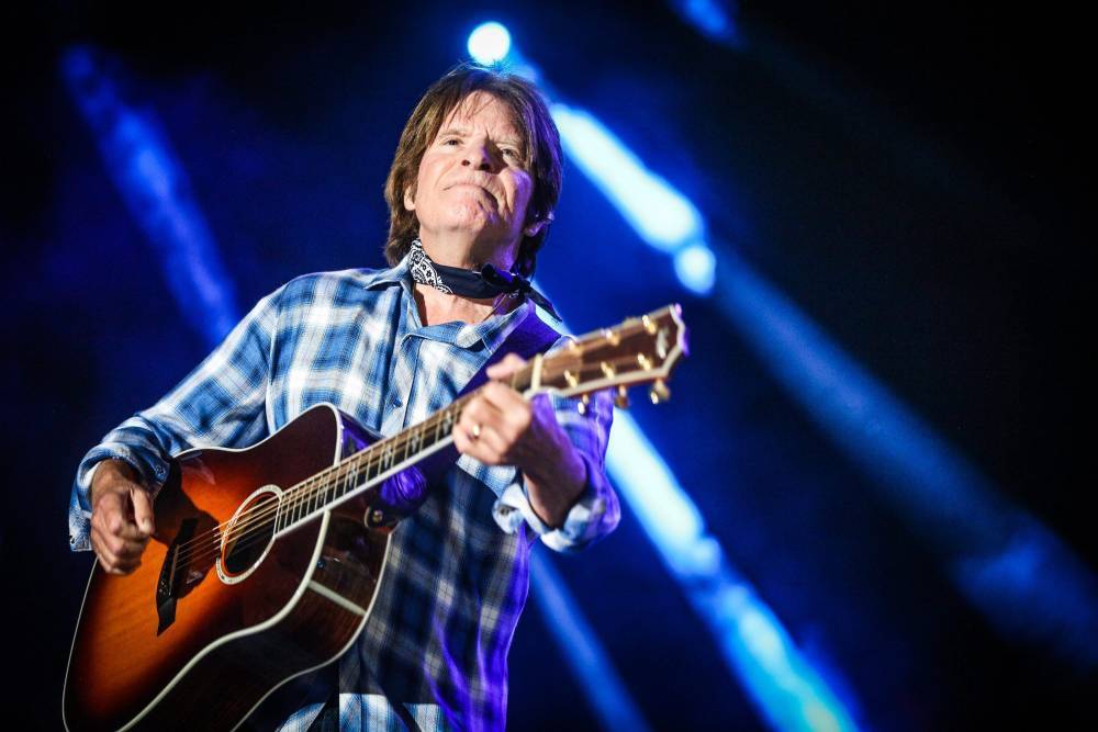 Creedence Clearwater Revival’s John Fogerty Finally Performs ‘Centerfield’ At Dodger Stadium - etcanada.com - Los Angeles - USA