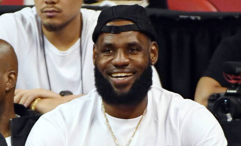 LeBron James Honored with Generation Change Award at Kids' Choice Awards 2020! - www.justjared.com