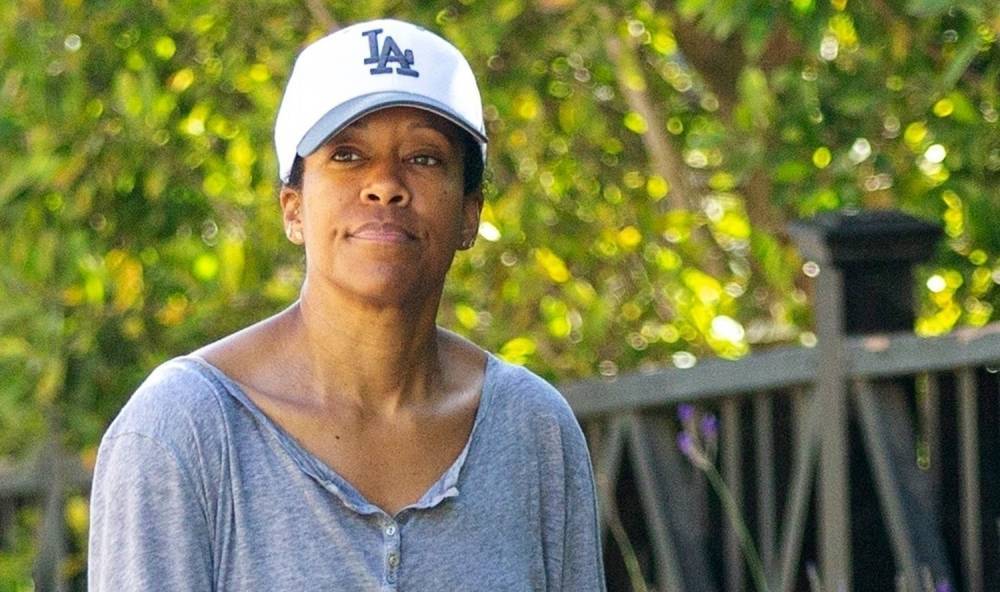 Regina King Takes Her Dog for a Walk in L.A. - www.justjared.com - Los Angeles