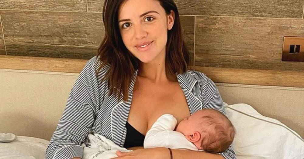 Lucy Mecklenburgh shares gorgeous photo of herself breastfeeding son Roman in bed - www.ok.co.uk - county Thomas
