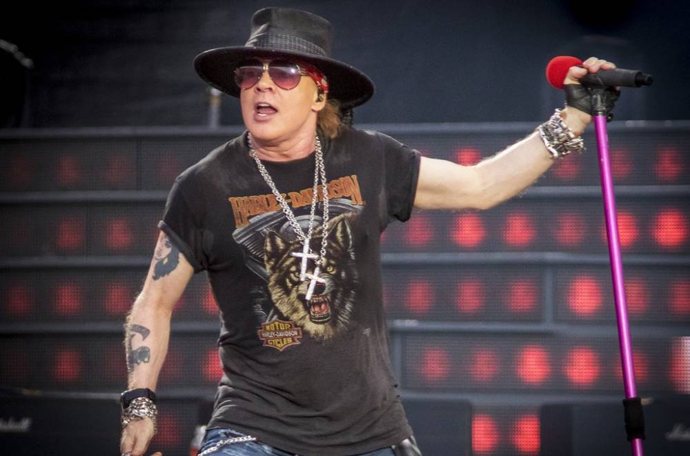 Axl Rose Weighs in on Controversial Beach Closures in Southern California - www.billboard.com - California