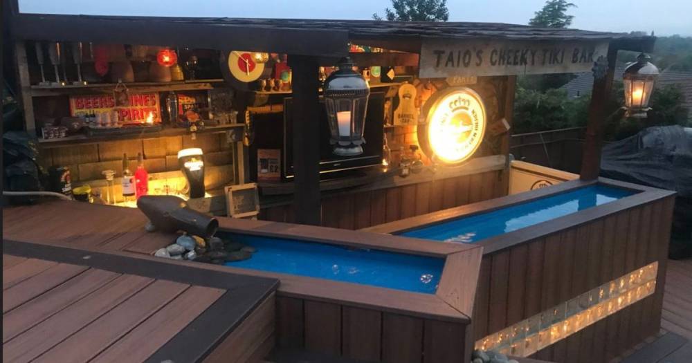 This Manchester couple's garden tiki bar will make you very jealous - www.manchestereveningnews.co.uk - Manchester