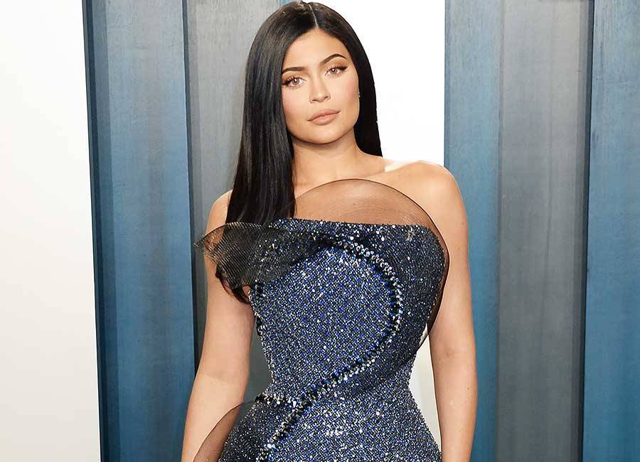 Kylie Jenner addresses Forbes accusations that she inflated her worth - evoke.ie