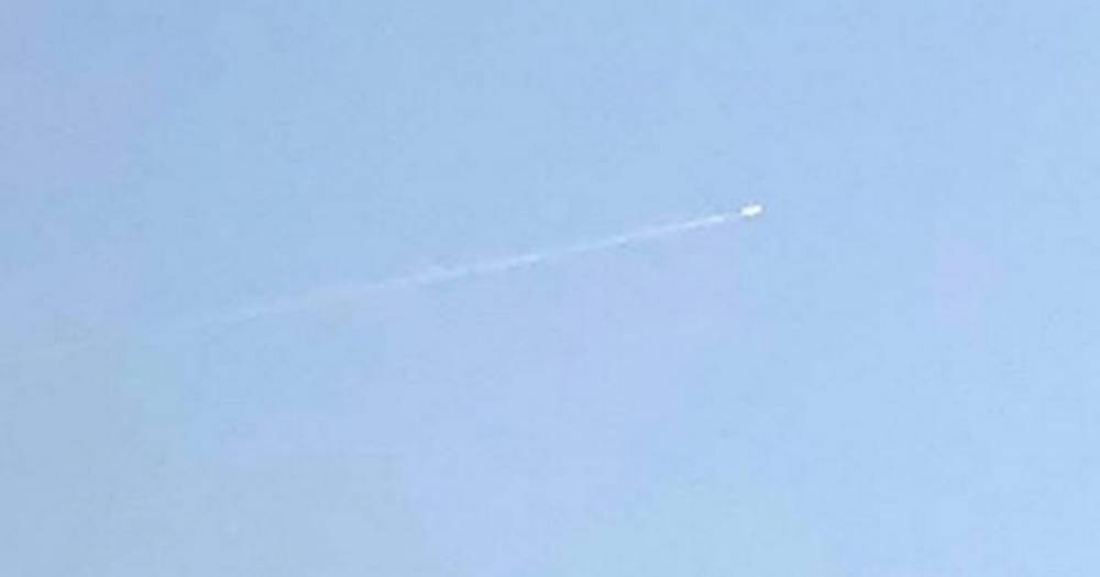 Scots mum captures SpaceX rocket in sky above Lanarkshire home - www.dailyrecord.co.uk - Scotland - USA
