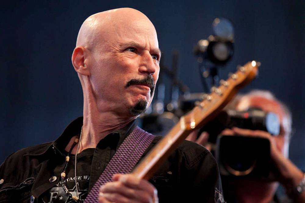 Bob Kulick The 70-Year-Old Part-Time Guitarist For Kiss Passes Away - celebrityinsider.org