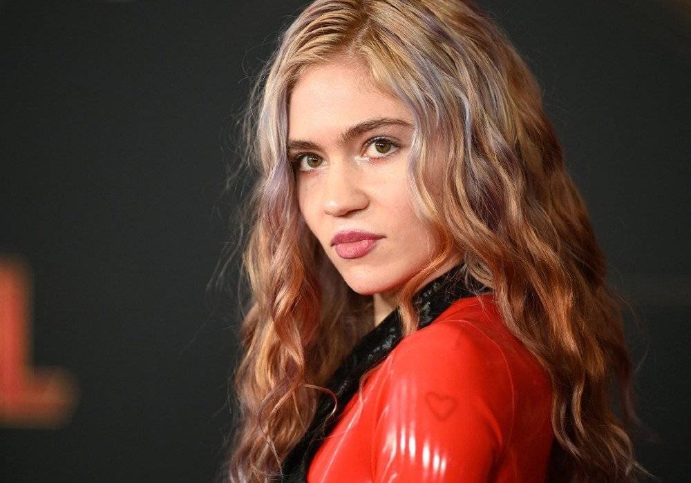 Grimes Is Legally Selling Her Soul As Part Of Her Art Exhibition - celebrityinsider.org - New York
