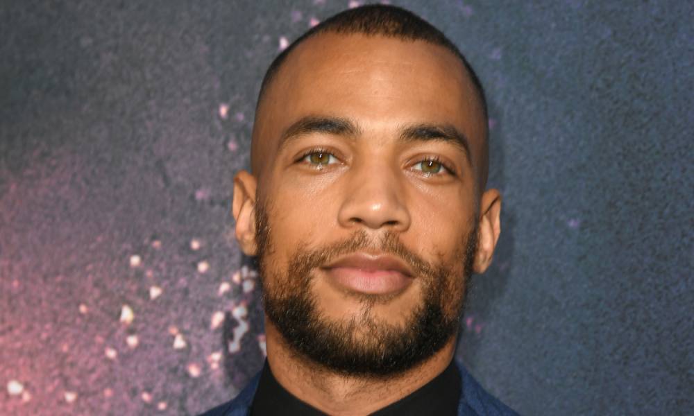 Kendrick Sampson Films Himself Getting Hit by Baton-Wielding Police Officer During L.A. Protest - www.justjared.com - Los Angeles