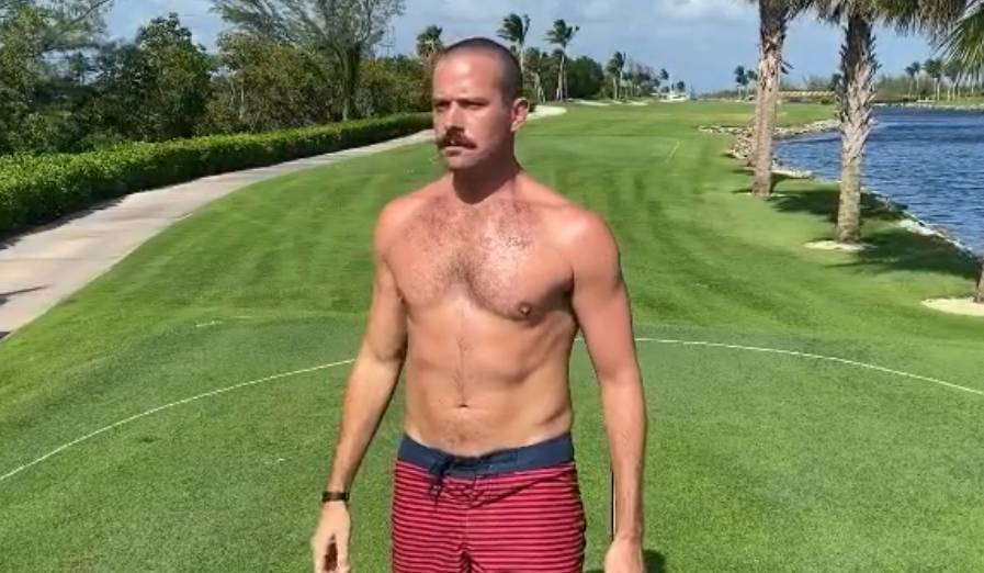 Armie Hammer Goes Shirtless at the Golf Course While the 'World is Ending' - www.justjared.com - county Chambers
