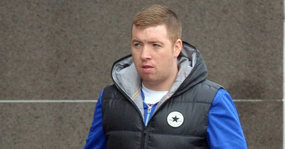 Crime clan gangster Robert Daniel slashed in Barlinnie and branded 'grass' after telling cops of tracker on his car - www.dailyrecord.co.uk