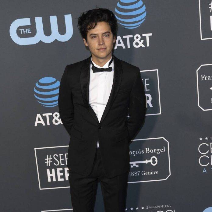 Cole Sprouse staying with K.J. Apa following Lili Reinhart split - www.peoplemagazine.co.za - Los Angeles