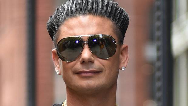 Pauly D Cuts A Handsome Figure In A 3-Piece Suit While DJ’ing At-Home Prom - hollywoodlife.com - Jersey