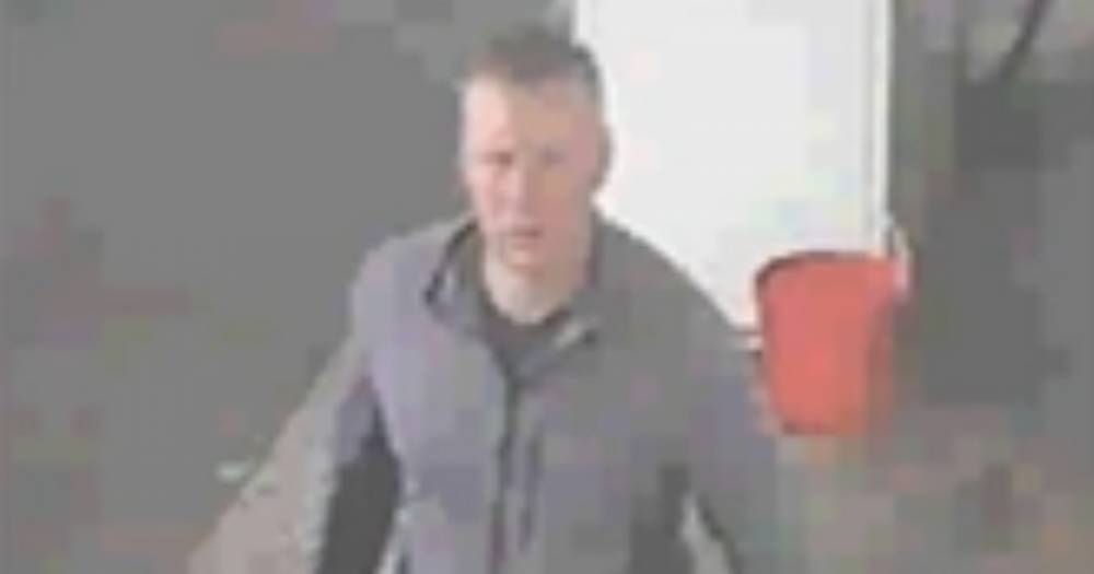 Cops offer £5k reward and release pic of man after OAP robbed at knifepoint - www.dailyrecord.co.uk