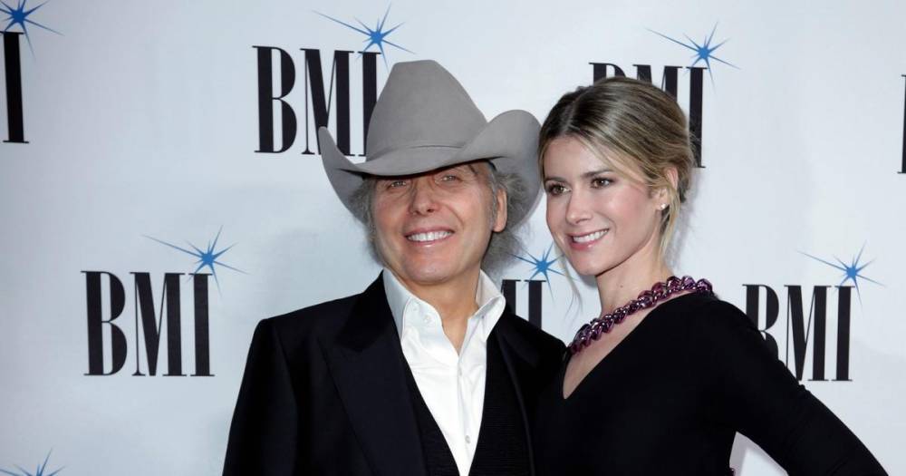 Dwight Yoakam secretly married in March, less than 10 guests attended - www.wonderwall.com - California