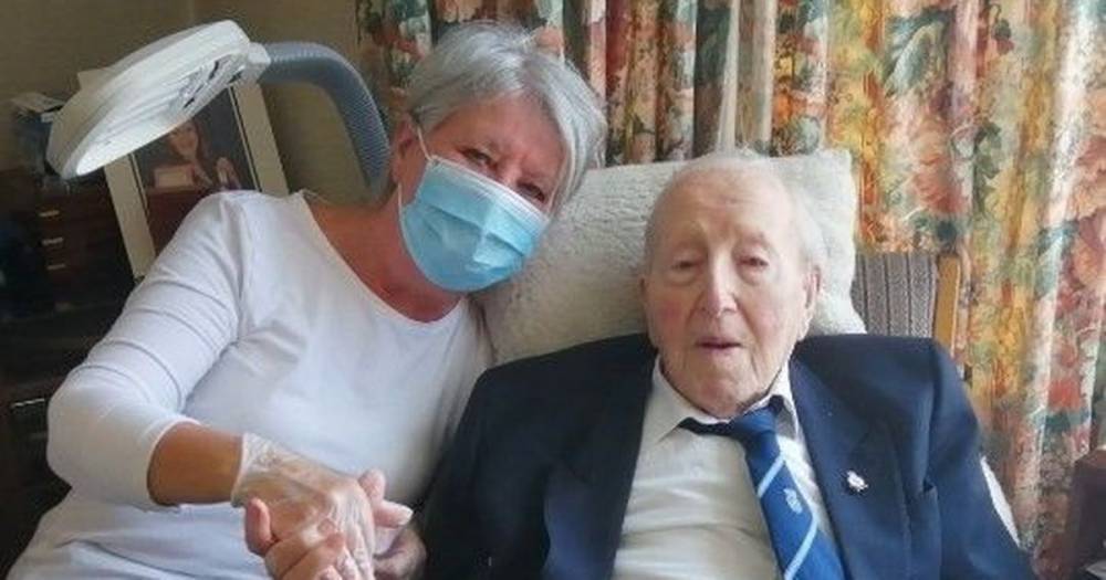 How this lifesaving hero celebrated his 100th birthday during lockdown - www.manchestereveningnews.co.uk