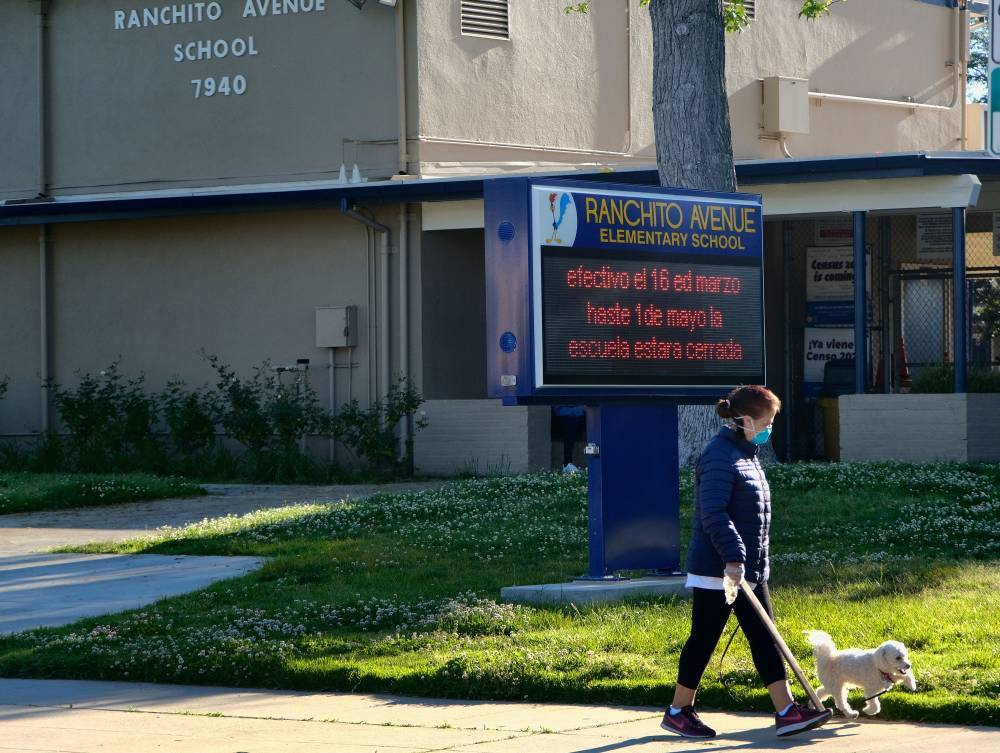 Los Angeles School Year To Start August 18, On Campus Or Not - deadline.com - Los Angeles - Los Angeles