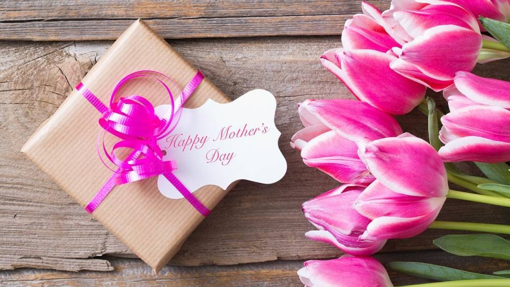 Last-Minute Mother's Day Gifts: Thoughtful Gift Ideas That'll Get to Mom in Time - www.etonline.com