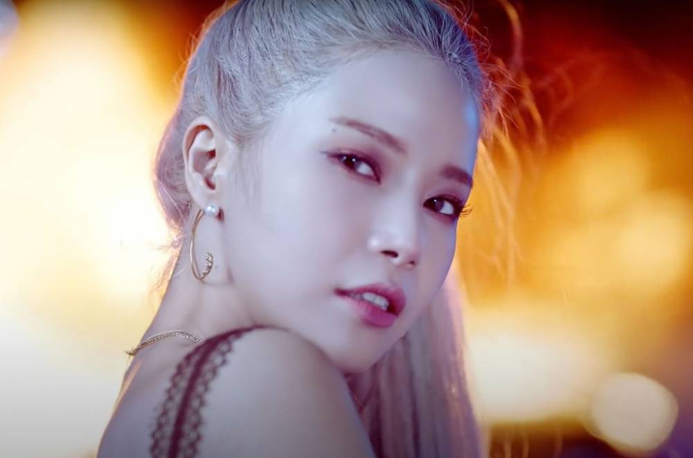 Solar Is Final MAMAMOO Member to Make Solo Debut on World Digital Song Sales Chart - www.billboard.com