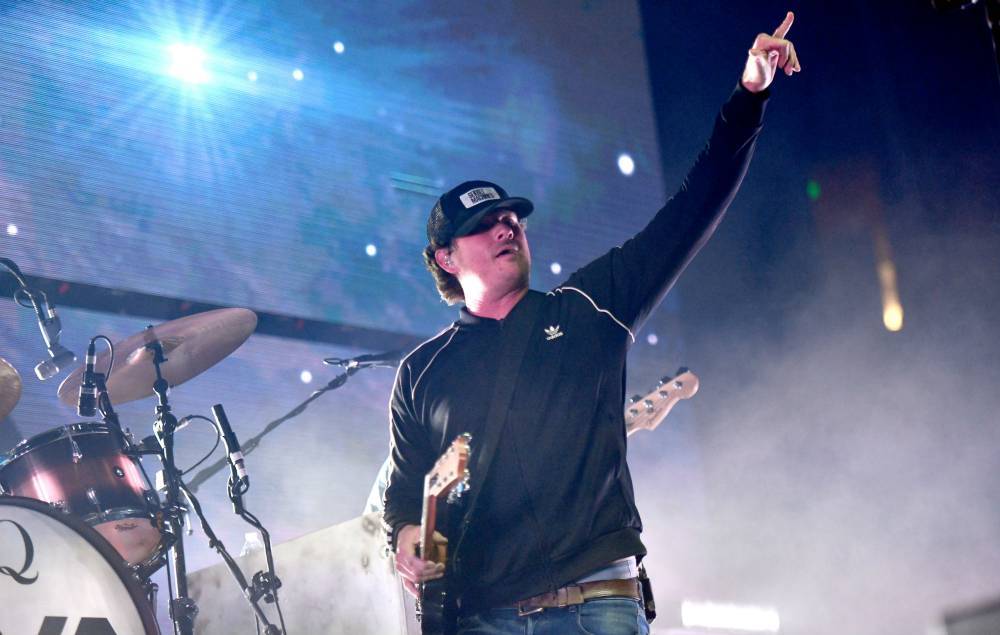 Tom DeLonge on viral ‘I Wonder What’s Inside Your Butthole’ song: “This is an early Blink-182 song” - www.nme.com - USA
