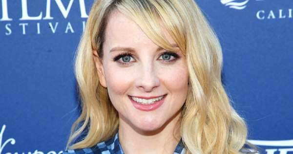 The Big Bang Theory's Melissa Rauch thanks hospital 'heroes' after giving birth during coronavirus - www.msn.com