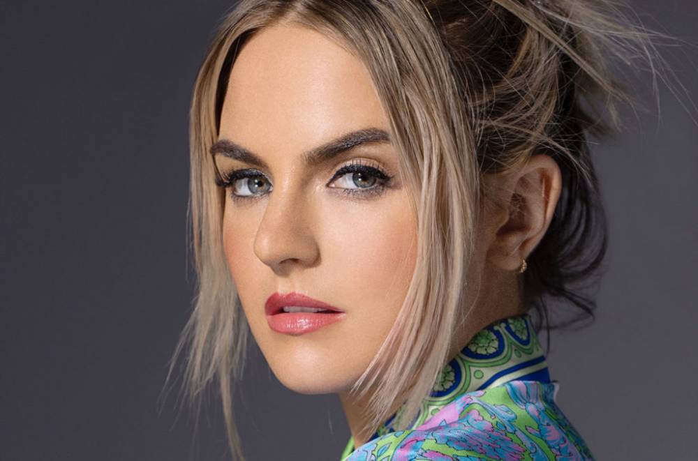 JoJo Reveals Taylor Swift Supported Her During Own Feud With Label Years Before Big Machine Drama - www.billboard.com