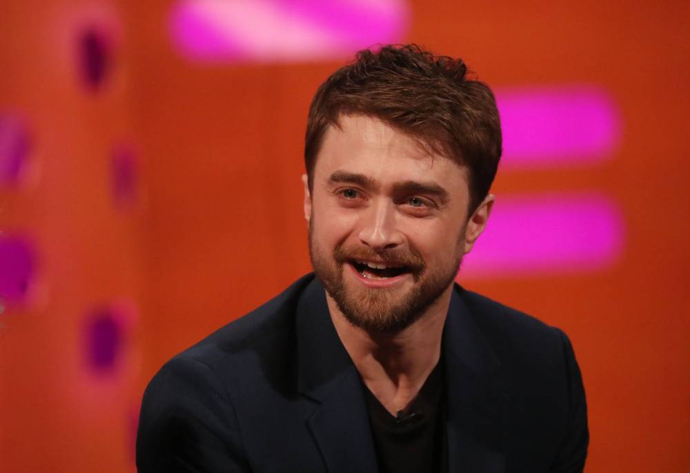 Daniel Radcliffe Reads ‘Harry Potter And The Philosopher’s Stone’ As Part Of Celeb-Filled ‘Harry Potter At Home’ - etcanada.com