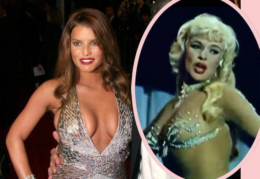 Jessica Simpson Claps Back At Being Body Shamed For Having Big Breasts! - perezhilton.com