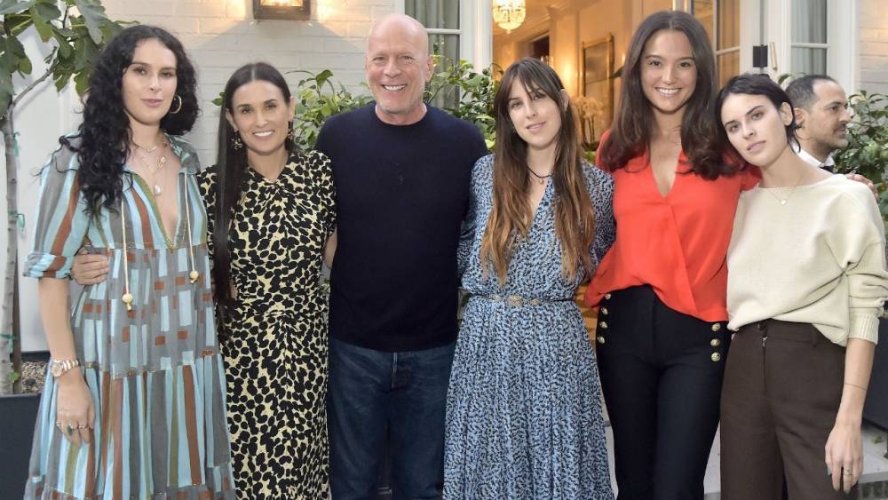 Bruce Willis and Ex Demi Moore Cheer as Rumer Teaches Her 6-Year-Old Sister to Ride a Bike - www.etonline.com - state Idaho