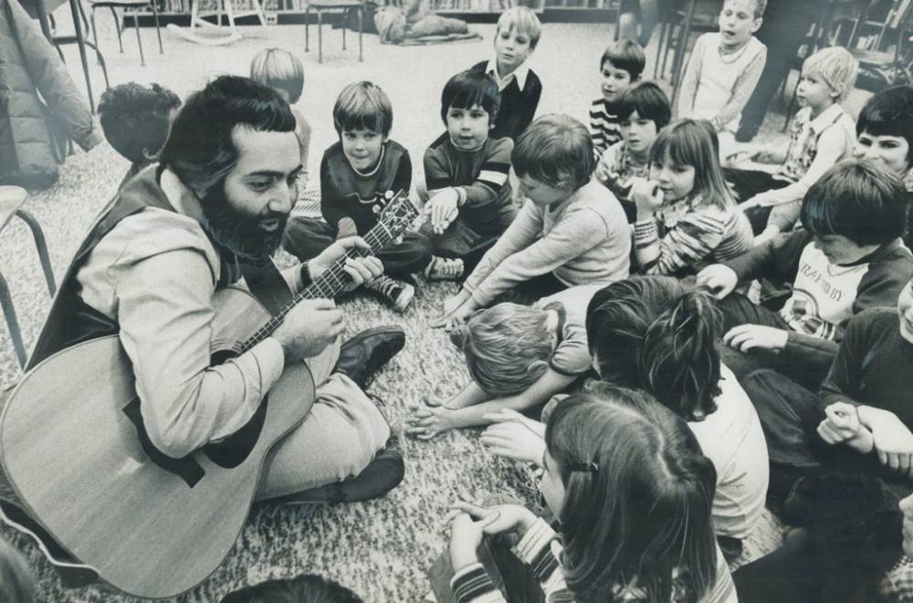 How Raffi Became the All-Time Kids' Music Icon — Without Compromising - www.billboard.com