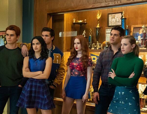 Riverdale's Love Square Will Continue When Season 5 Returns With Prom, Twists, and a New Theme - www.eonline.com