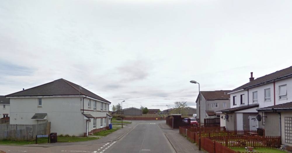 Chainsaw attacker at large after two men injured in horror West Lothian murder bid - www.dailyrecord.co.uk