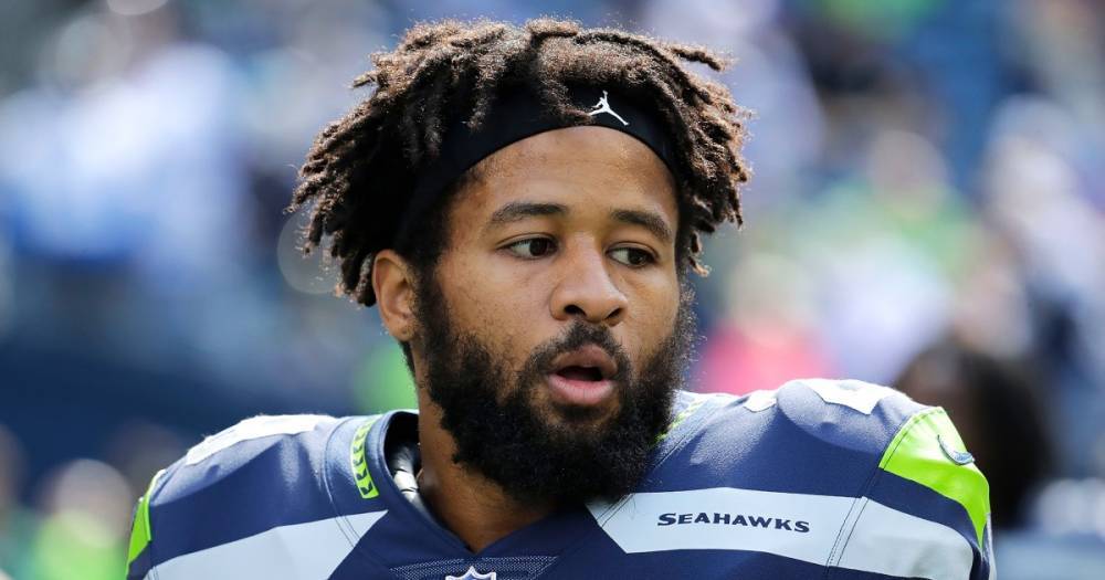 NFL Star Earl Thomas Held at Gunpoint by Wife After Allegedly Being Caught ‘Naked in Bed With Other Women’ - www.usmagazine.com - Texas - city Baltimore
