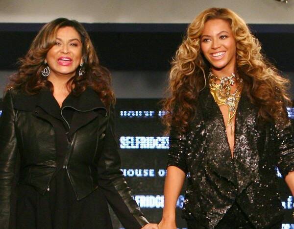 Beyoncé's Mom Tina Knowles Reacts to Singer's "Savage" Shout-Out - www.eonline.com - Texas - Houston