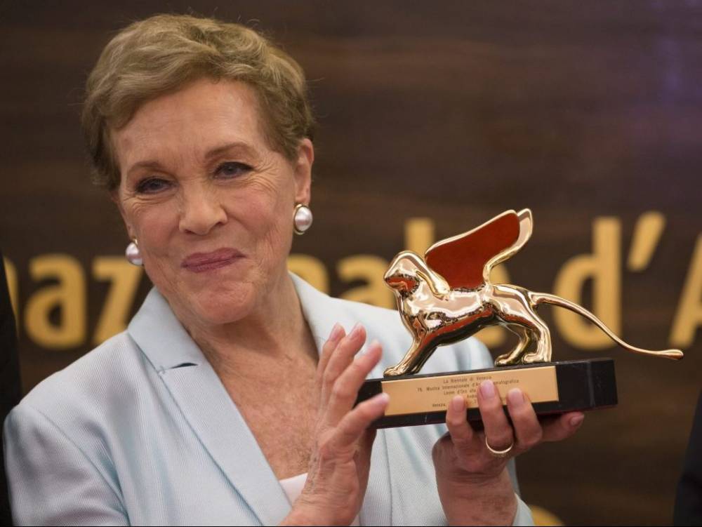 Julie Andrews says family life protected her from 'casting couch' horrors - torontosun.com - Hollywood - Indiana - county Walton