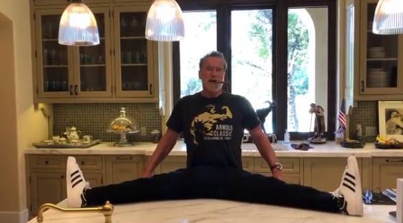 Arnold Schwarzenegger Shows Off His Impressive Flexibility In Gag Instagram Video - etcanada.com