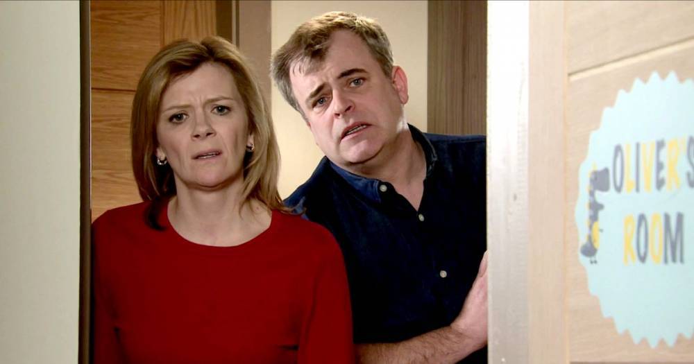 Corrie spoilers as Oliver takes a turn for the worse and is rushed to intensive care - www.manchestereveningnews.co.uk