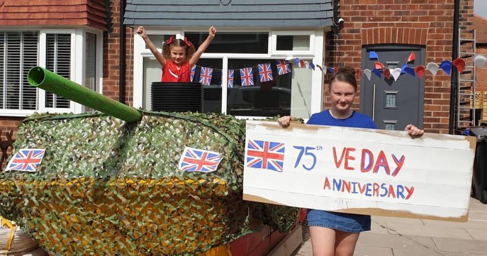 The family who turned a skip into an amazing VE Day-inspired tank - www.manchestereveningnews.co.uk