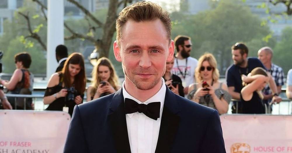 National Theatre to stream new free plays starring Tom Hiddleston and Gillian Anderson - www.dailyrecord.co.uk - Britain
