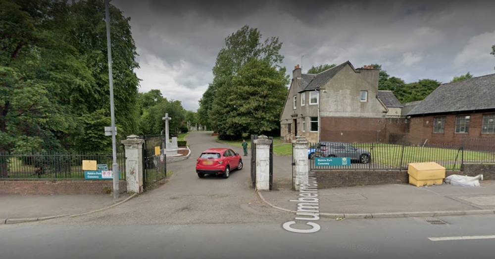 Man found dead in Glasgow graveyard as cops launch probe into 'unexplained' death - www.dailyrecord.co.uk - Scotland