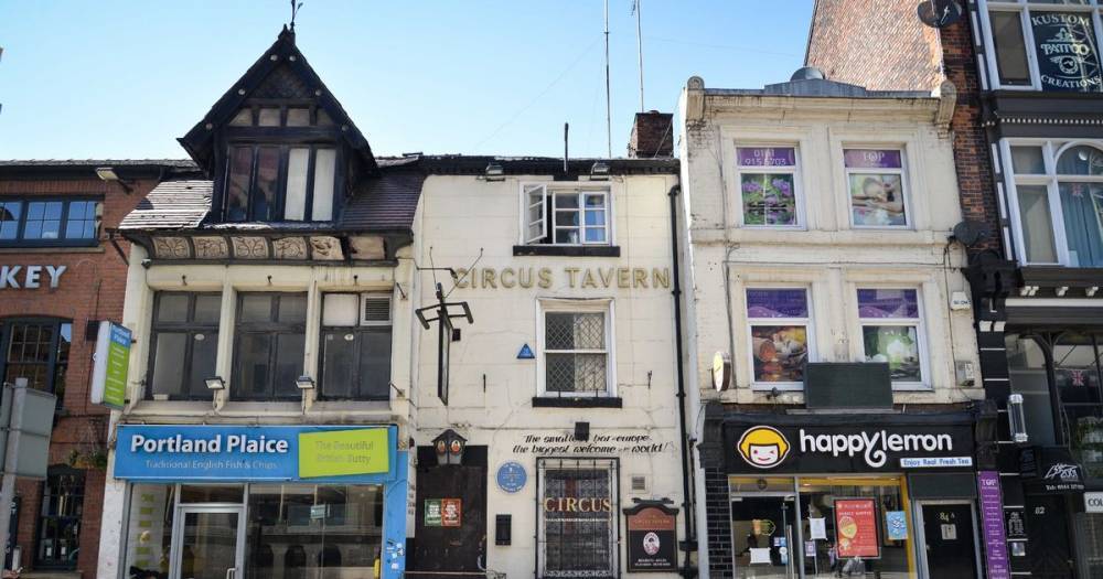 Fears 'two-metre rule' will bring the curtain down on the Circus Tavern, Manchester's smallest pub - www.manchestereveningnews.co.uk - Manchester - city Portland