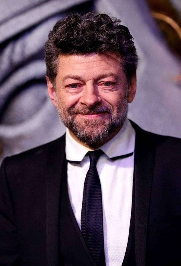 More than 650,000 people watched Andy Serkis’s marathon reading of The Hobbit - www.breakingnews.ie