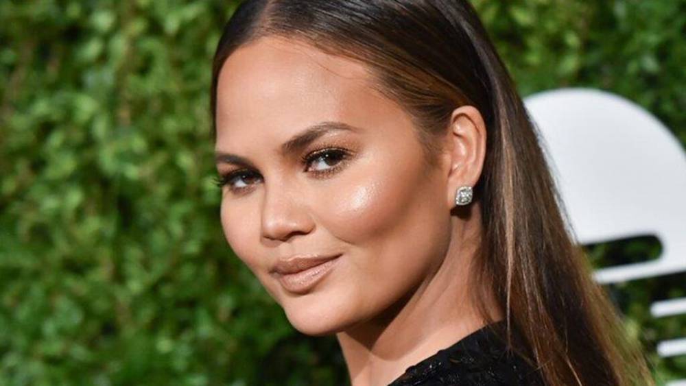 Chrissy Teigen left hurt by Alison Roman's bashing of her 'Cravings' cooking empire: 'This is a huge bummer' - www.foxnews.com - New York - New York