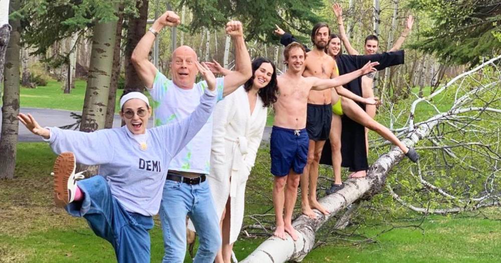 Demi Moore and Ex Bruce Willis Goof Off With Daughters While Quarantining: ‘Balancing Act’ - www.usmagazine.com - state Idaho