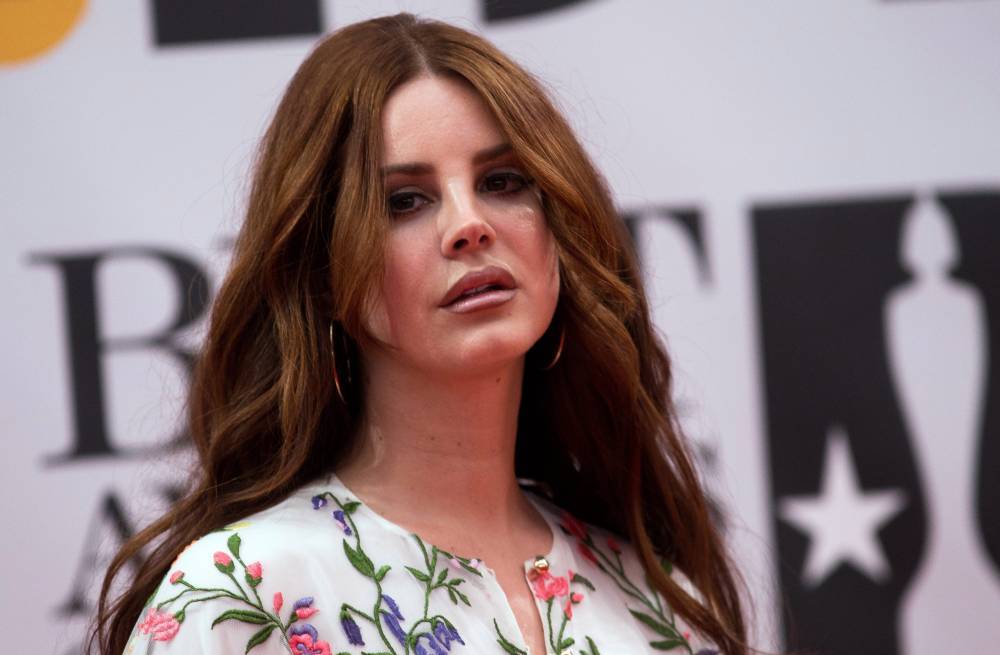 Lana Del Rey Slammed By Tinashe And Kehlani For Posting Photo Of Protesters Without Obscuring Their Identities - etcanada.com