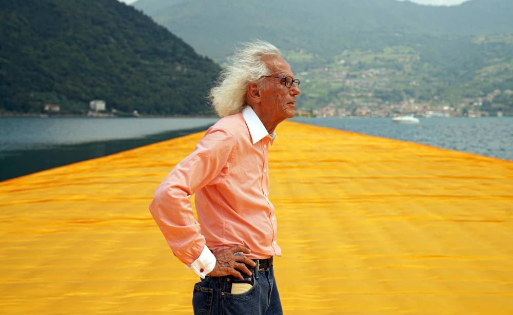 Christo Dies: Artist Behind The Gates in Central Park, Wrapped Reichstag, Floating Piers Installations Was 84 - deadline.com - New York - county Gates