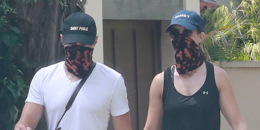 Alison Brie & Husband Dave Franco Hold Hands & Wear Matching Masks During Walk - www.justjared.com - Los Angeles