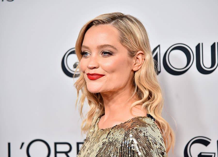 Back to Bebo: Laura Whitmore can’t cope with friend group lockdown restrictions - evoke.ie - Britain - Ireland