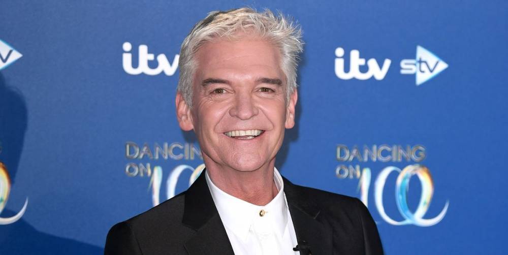 This Morning's Phillip Schofield poses for matching family picture with wife and daughters - www.digitalspy.com