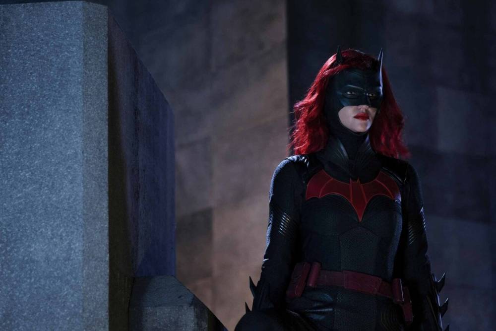 ‘Batwoman’ Casting Controversy Leads To Showrunner Promising The Show Won’t Add To “Bury Your Gays” Trope - theplaylist.net