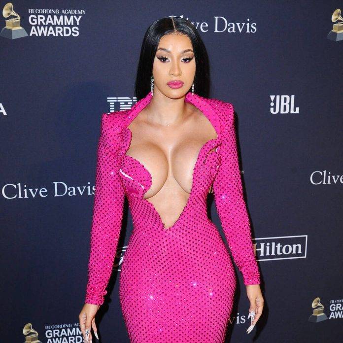Cardi B grossed out by peeling tattoo - www.peoplemagazine.co.za